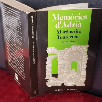 MEMÒRIES D'ADRIÀ, MARGUERITE YOURCENAR.