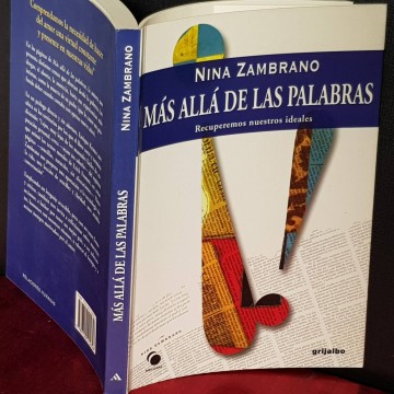 MÁS ALLÁ DE LAS PALABRAS, NINA ZAMBRANO.