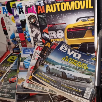 LOTE 31 REVISTAS DE AUTOMÓVILES.
