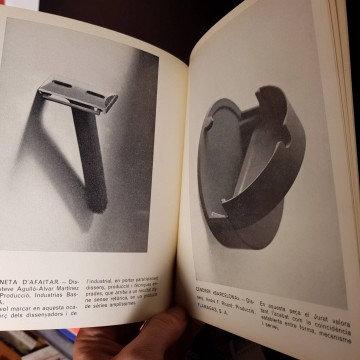 QÜESTIONS D'ART 10.