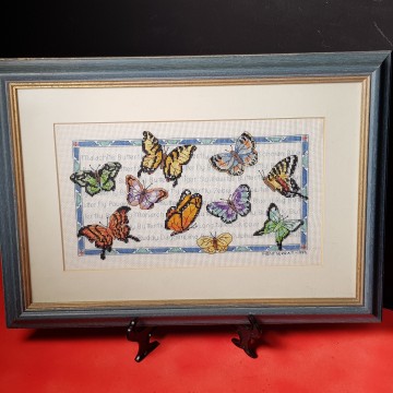 cuadro de mariposas en punto de cruz comprar 5 €