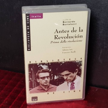 Antes de la revolución, VHS nuevo.