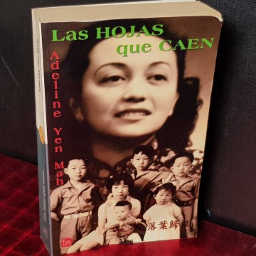 Las hojas que caen, Adeline Yen Mah.
