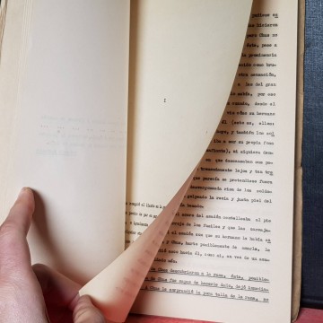 Novela original mecanografiada por Alfonso Martínez Garrido.