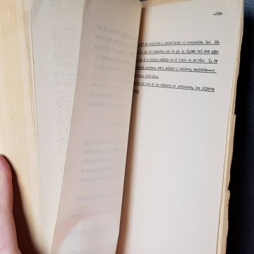 Novela original mecanografiada por Alfonso Martínez Garrido.