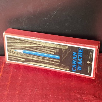 Caja con 10 lápices Caran d'Ache 2051.