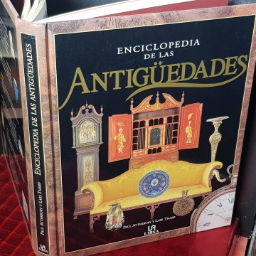 Enciclopedia de las antigüedades, Paul Atterbury.