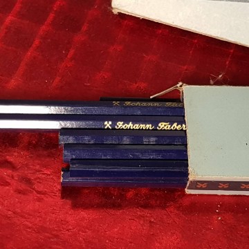 Lote 24 lápices de grafito Johann Faber Dos Martillos.