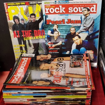Lote 17 revistas Rock Sound.