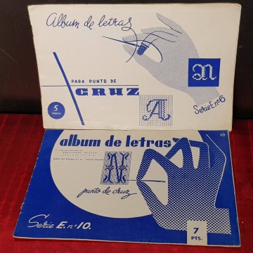 2 Álbum de letras serie E, nº 6 y 10.