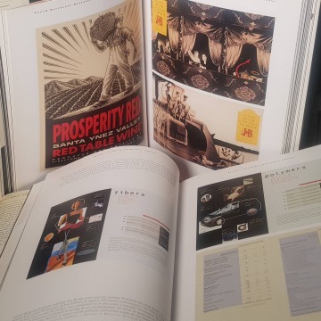 4 libros de diseño gráfico.