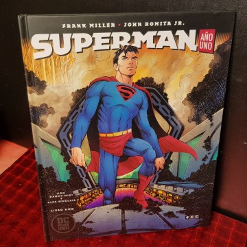 Superman año uno, 1.