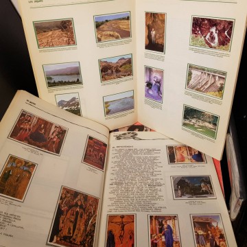 Lot 4 àlbums de cromos sèrie Catalunya.