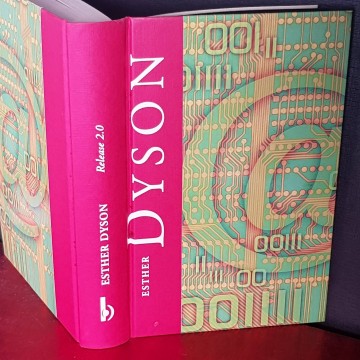 Release 2.0, Esther Dyson.