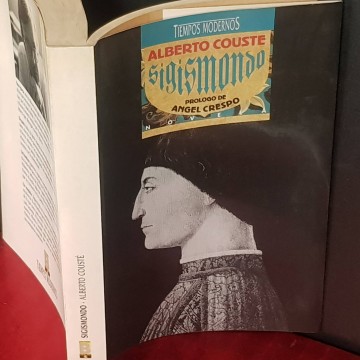 Libro de horas y batallas del condotiero Sigismondo Malatesta, Alberto Couste.