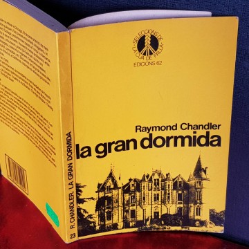 La gran dormida, Raymond Chandler.