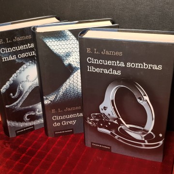 TRILOGÍA CINCUENTA SOMBRAS DE GREY, E.L. JAMES.