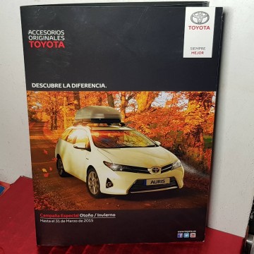 Lote catálogos Toyota RAV4 y RAV 4 HIBRID.