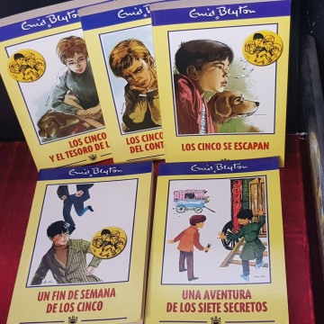 Lote 5 novelas de Los cinco, Enid Blyton.