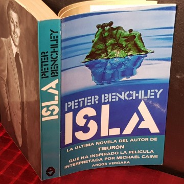 Isla, Peter Benchley.