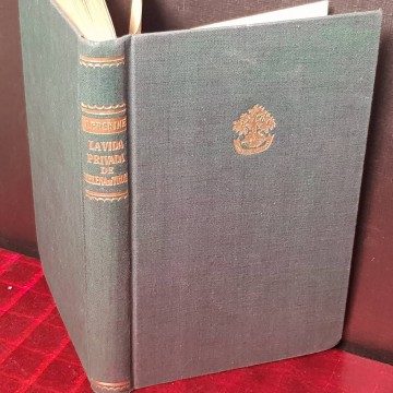 La vida privada de Helena de Troya, John Erksine.