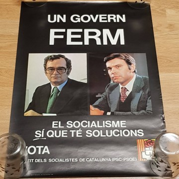 Lote 40 carteles de política.