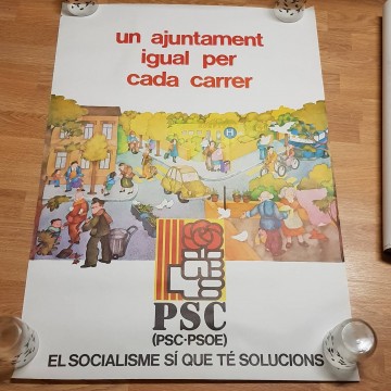 Lote 40 carteles de política.