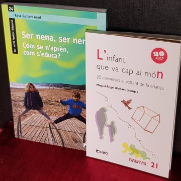 Lot 2 llibres de pedagogia.