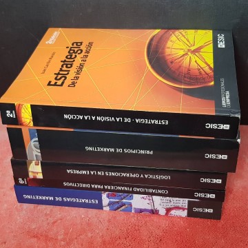 Lote 5 libros de marketing y administración de empresa.
