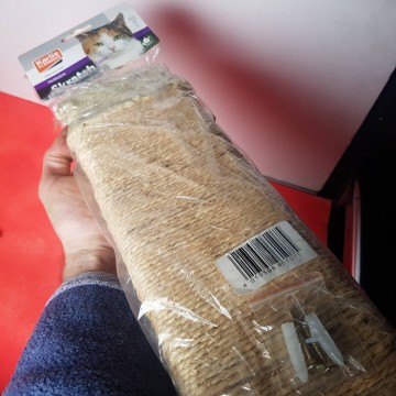 Rascador para gatos nuevo tabla con cuerda 2 €