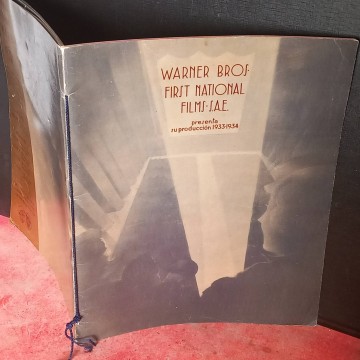 Warner Bros - First National Films, producción 1933-34.