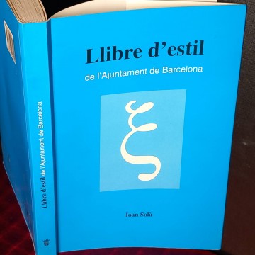 Llibre d'estil de l'Ajuntament de Barcelona, Joan Solà.