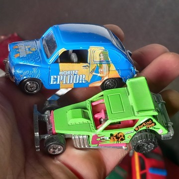 Lote 11 coches en miniatura.