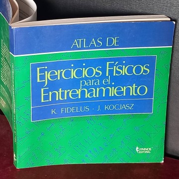 Atlas de ejercicios físicos para el entrenamiento, K. Fidelus.
