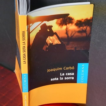 La casa sota la sorra, Joaquim Carbó.