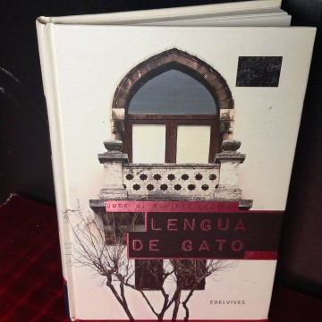 Lengua de gato, José A. Ramírez Lozano.