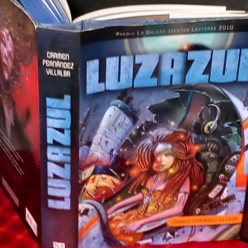 Luzazul, Carmen Fernández Villalba.