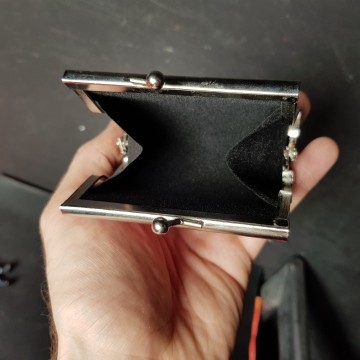 Monedero de señora imitación cocodrilo nuevo 0.75 euros