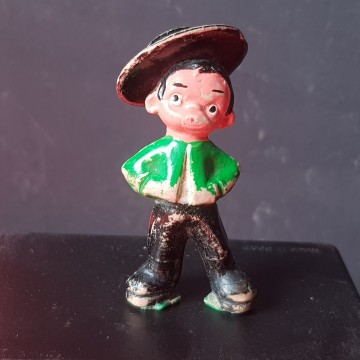 Antiguas figuritas de cordobés en baquelita 2 €