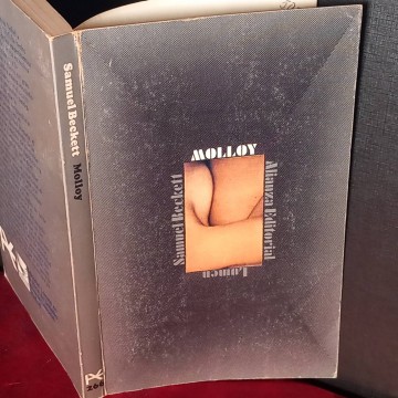 Molloy, Samuel Beckett.