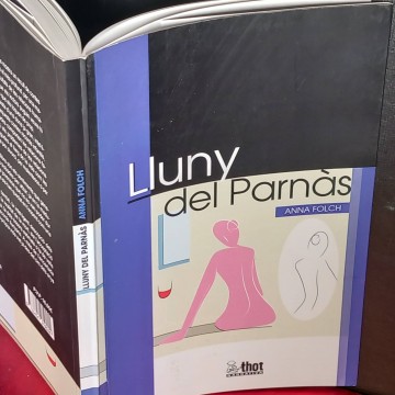 Lluny del Parnàs, Anna Folch (firmat).