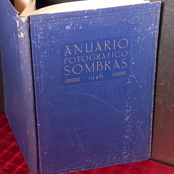 Anuario fotográfico sombras 1946.