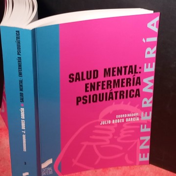 Salud mental: enfermería psiquiátrica, Julio Bobes García.