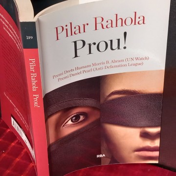 Prou!, Pilar Rahola.