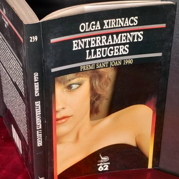 Enterraments lleugers, Olga Xirinacs.