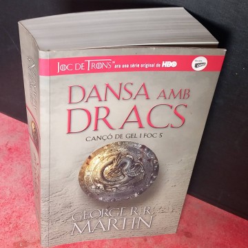 Dansa amb dracs, Cançó de gel i foc 5 (Joc de trons), George R.R. Martin.