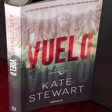 Vuelo, Kate Stewart.