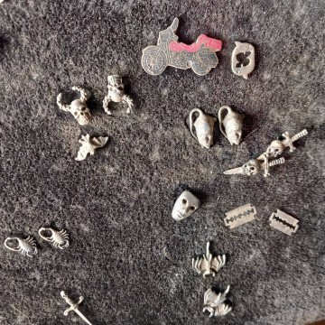 Lote 55 pins.