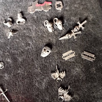 Lote 55 pins.