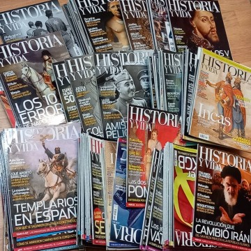 Lote 78 revistas Historia y vida.